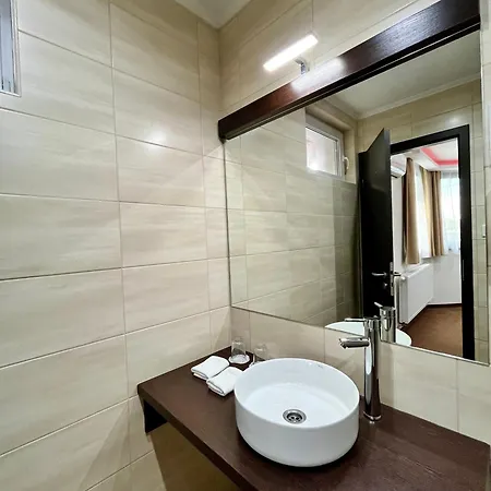 Lotus House Bed and Breakfast Hermina-major