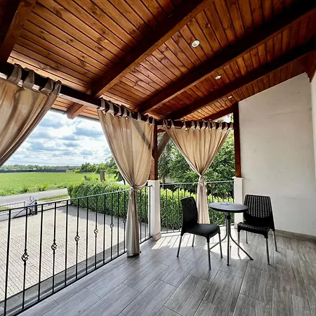 Lotus House 3*