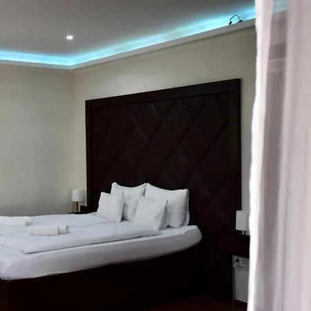 Lotus House فندق مبيت وإفطار 3*