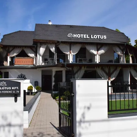 Lotus House فندق مبيت وإفطار